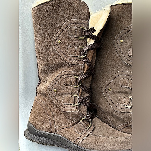 Bear Paw Justice Boots Tall Winter Boots, Lace Up Front Woman’s Size 10 NWOT - Picture 9 of 16